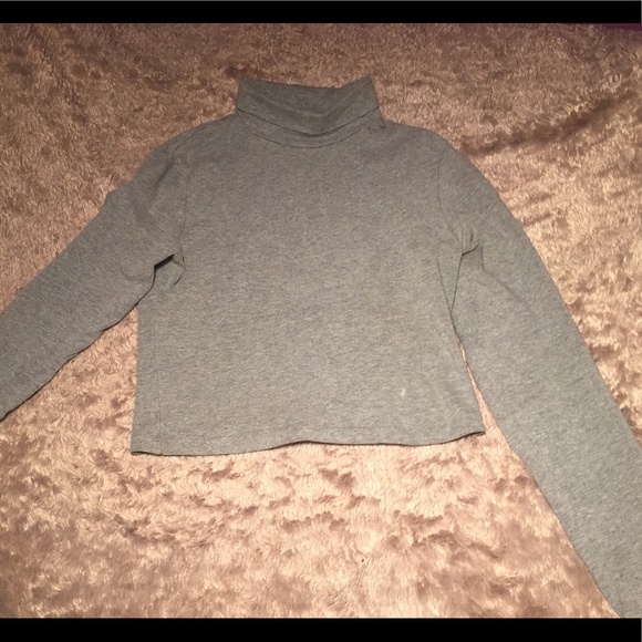 Forever 21 Grey Crop Top - Picture 4 of 5